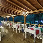 Crystal Tat Pearl Collection Resort