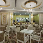Crystal Tat Pearl Collection 5* بيليك