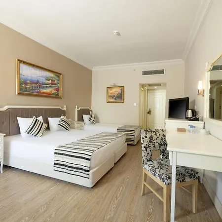 Crystal Tat Golf & Resort 5*