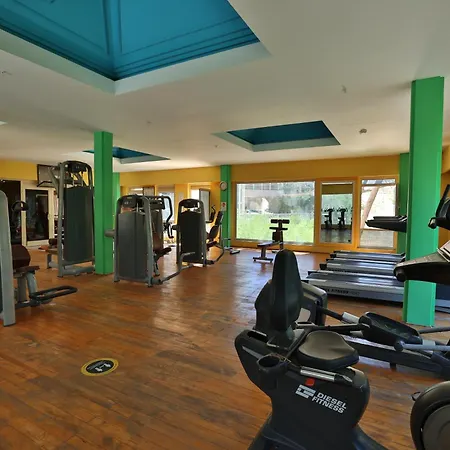 Resort Crystal Tat Golf & 5*
