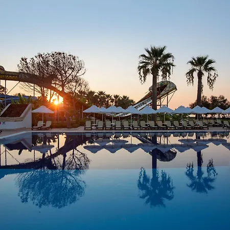 度假村 Crystal Tat Pearl Collection