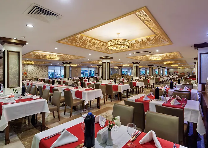 منتجع Crystal Tat Pearl Collection 5*