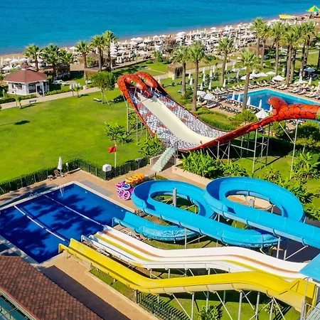 Crystal Tat Golf Resort&spa